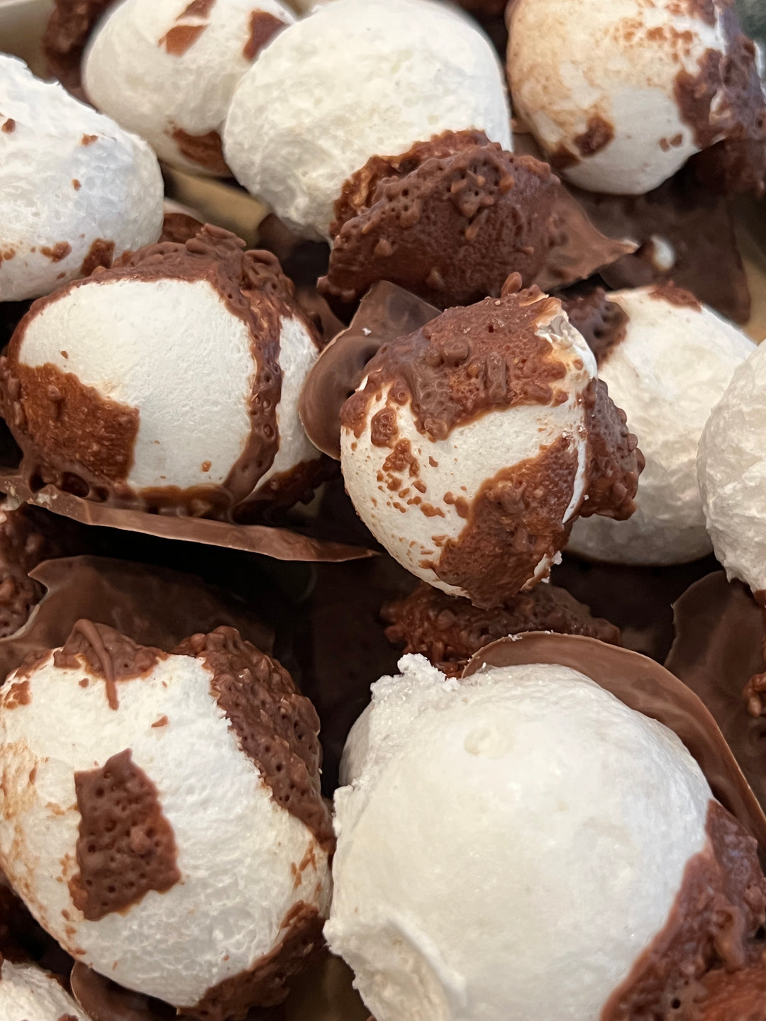 Mellow Cups                                 (Made with Mallow Cups)