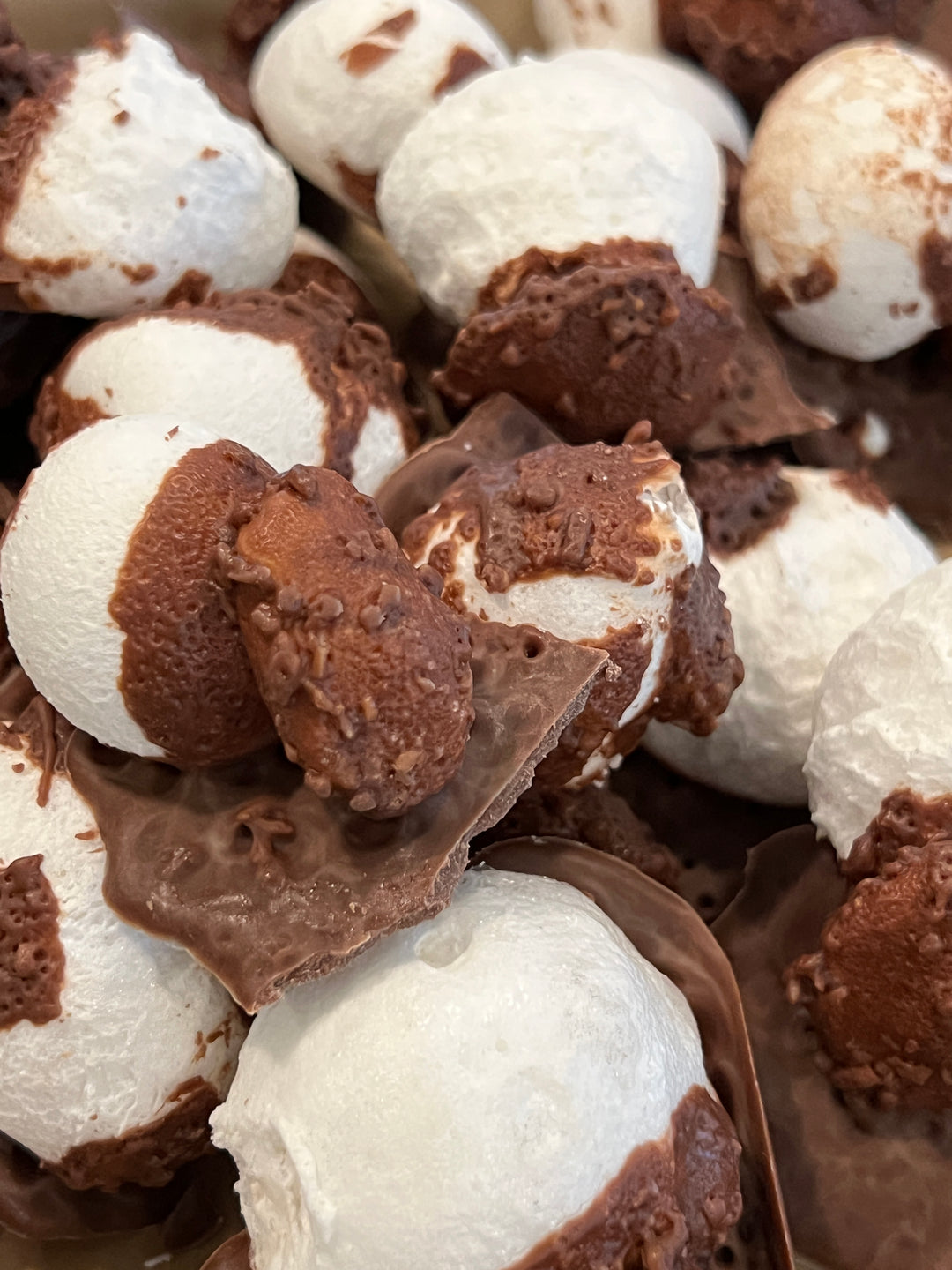 Mellow Cups                                 (Made with Mallow Cups)